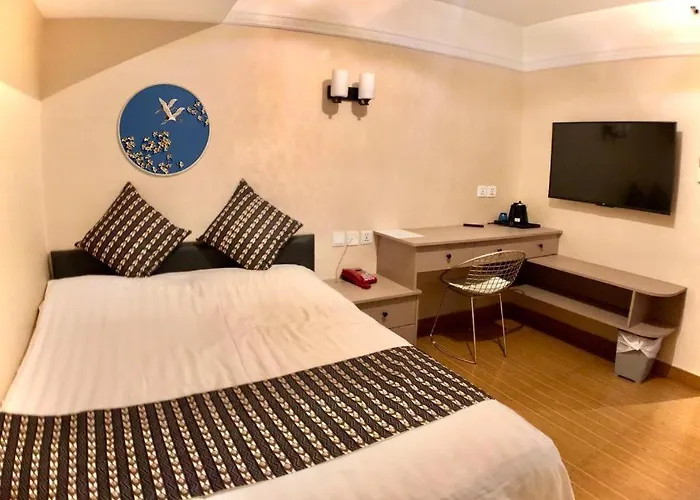 Hotel Holiday Hotel 2*
