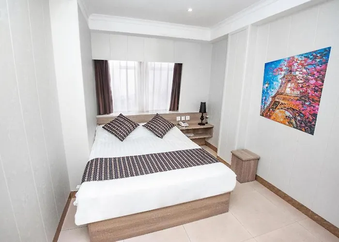 Holiday Hotel