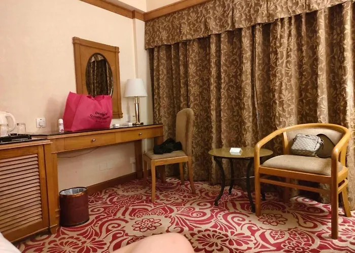 Holiday Hotel